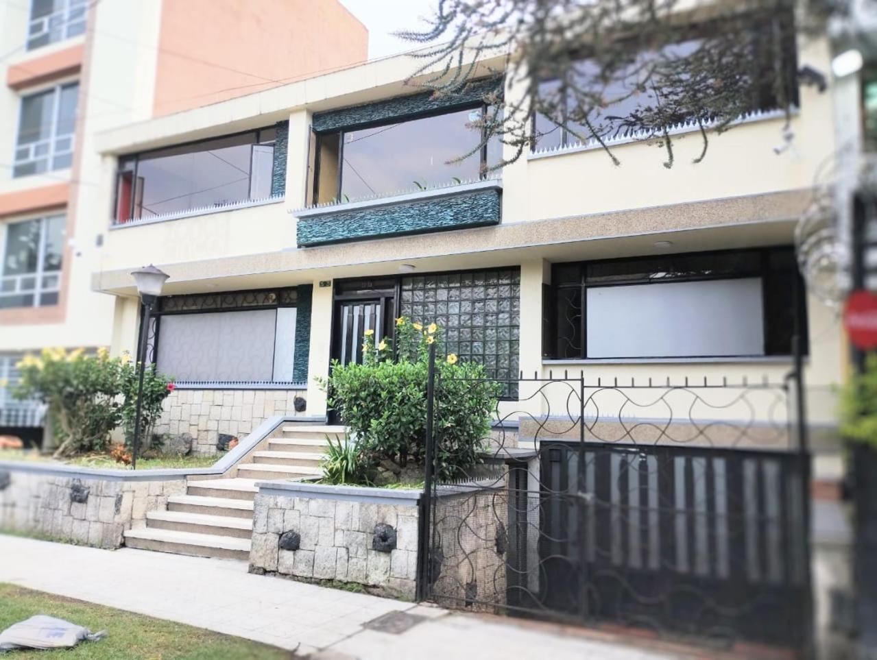 Innovar Casa Hostal โบโกตา ภายนอก รูปภาพ