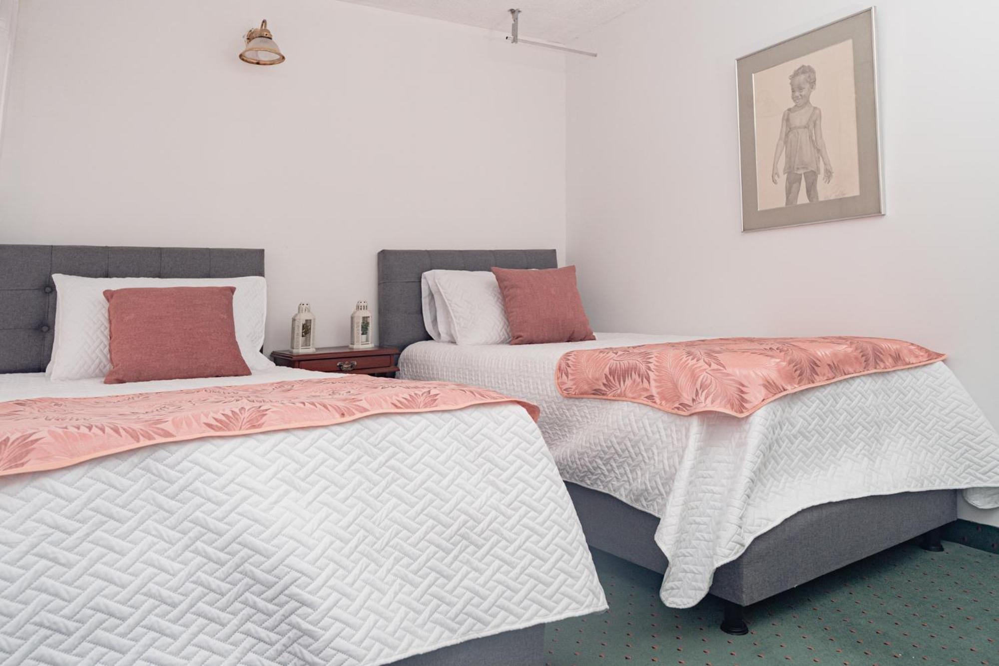 Innovar Casa Hostal โบโกตา ภายนอก รูปภาพ