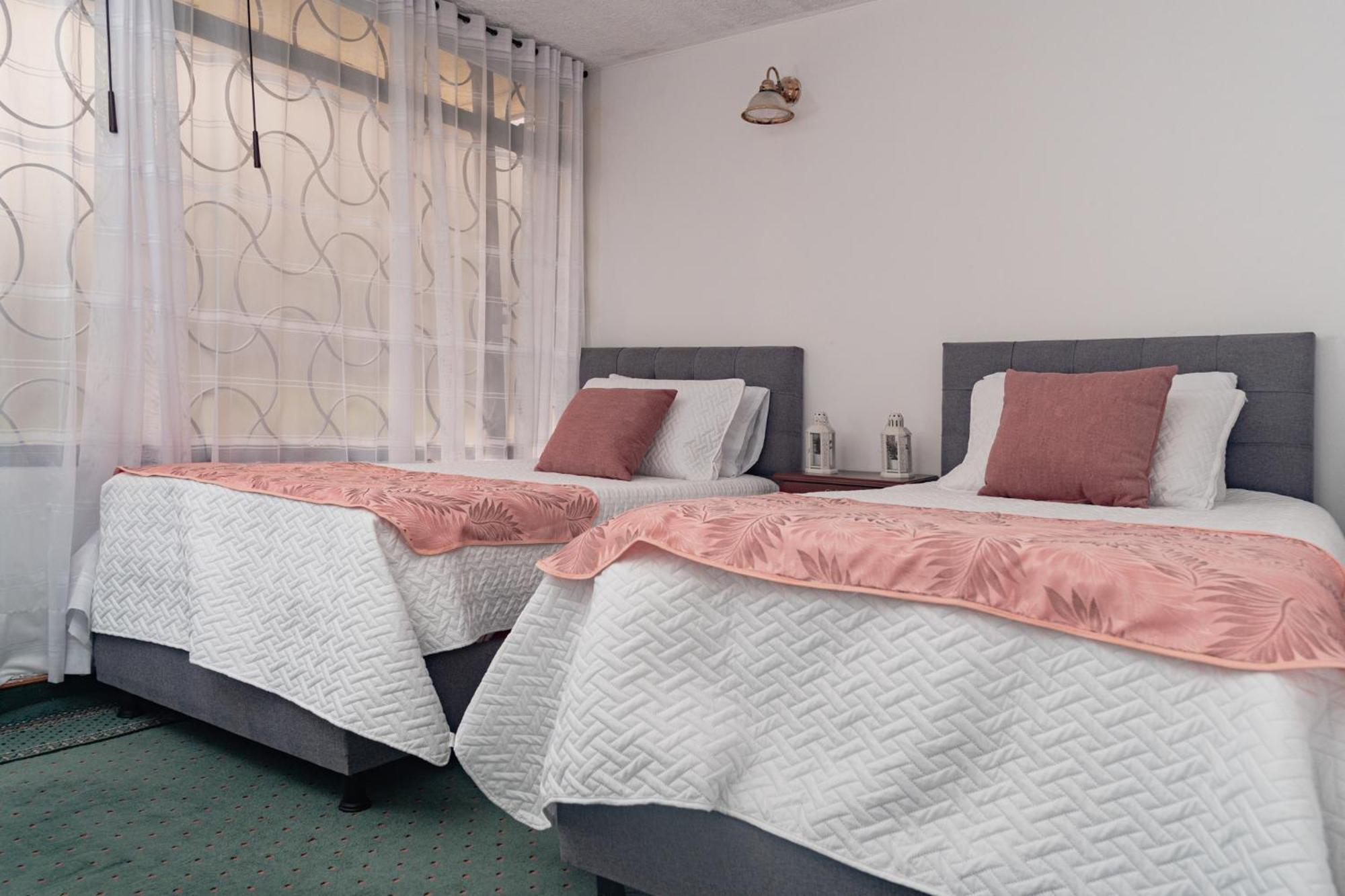 Innovar Casa Hostal โบโกตา ภายนอก รูปภาพ