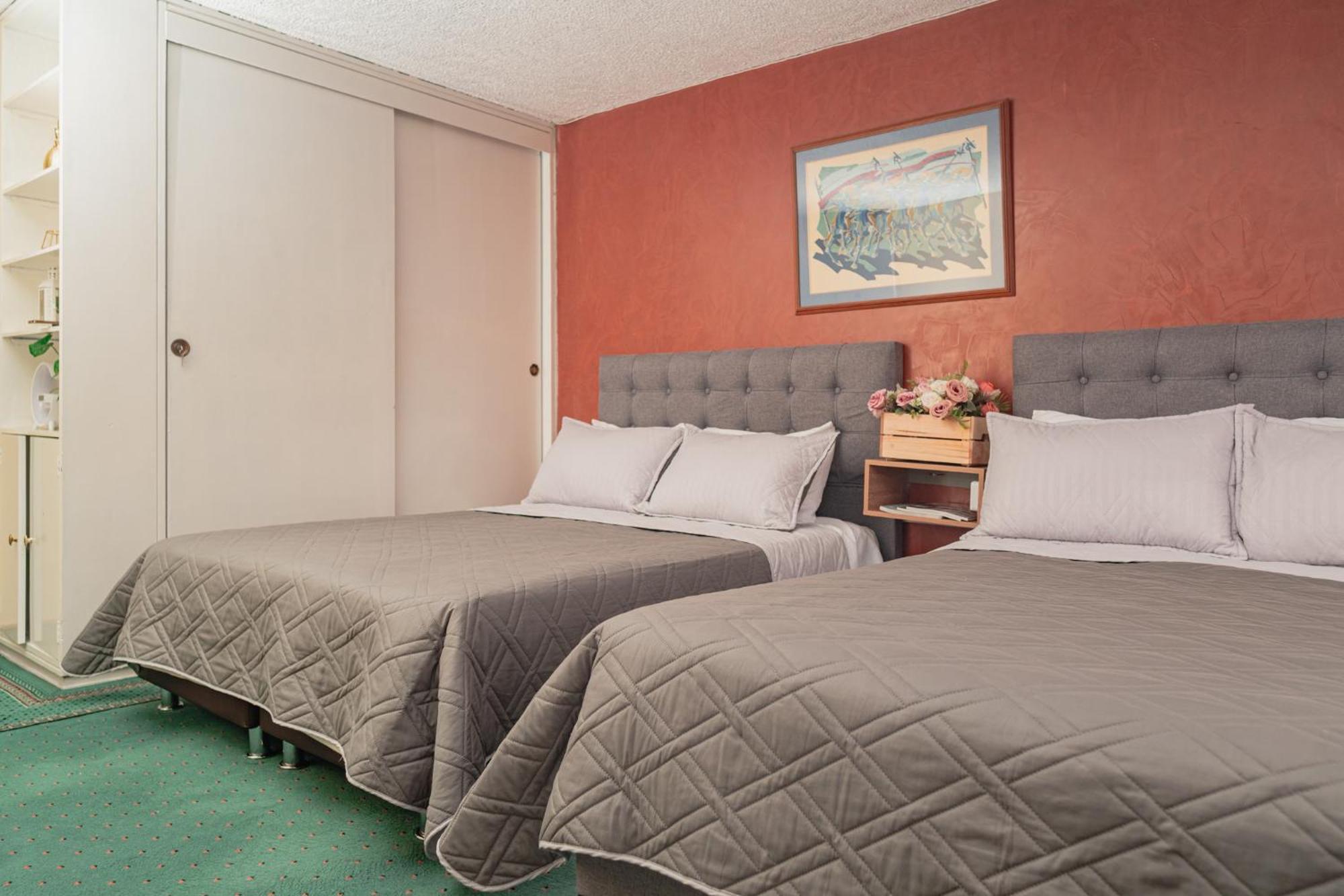 Innovar Casa Hostal โบโกตา ภายนอก รูปภาพ