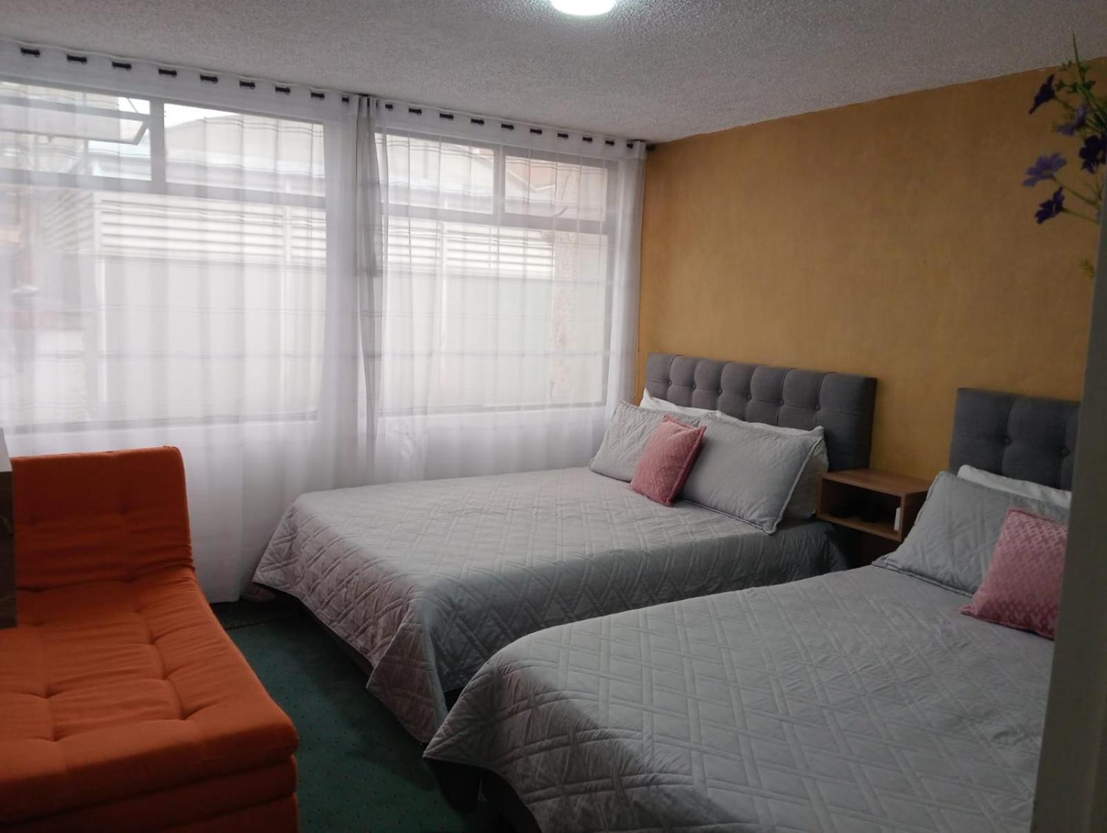 Innovar Casa Hostal โบโกตา ภายนอก รูปภาพ