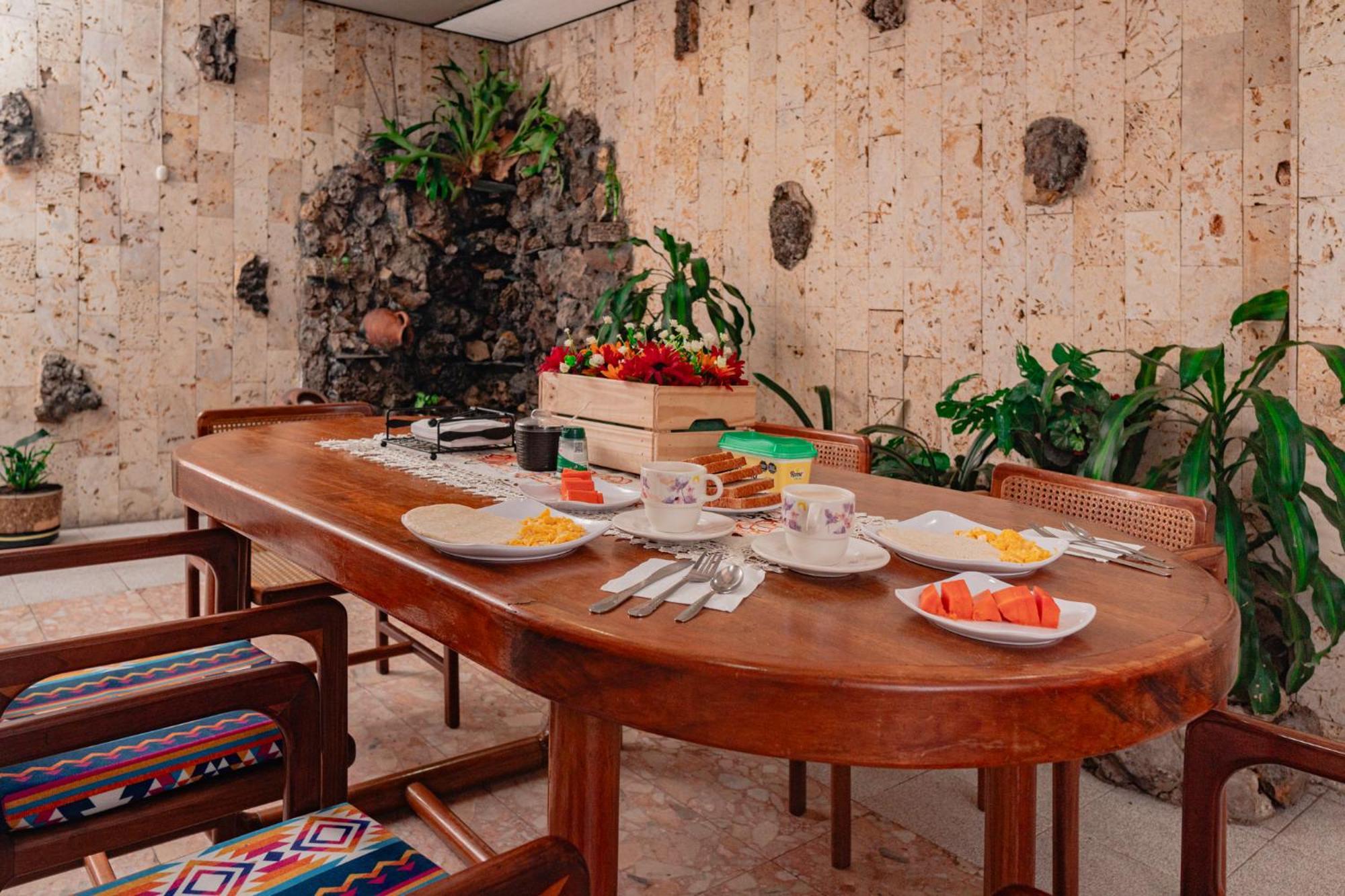Innovar Casa Hostal โบโกตา ภายนอก รูปภาพ