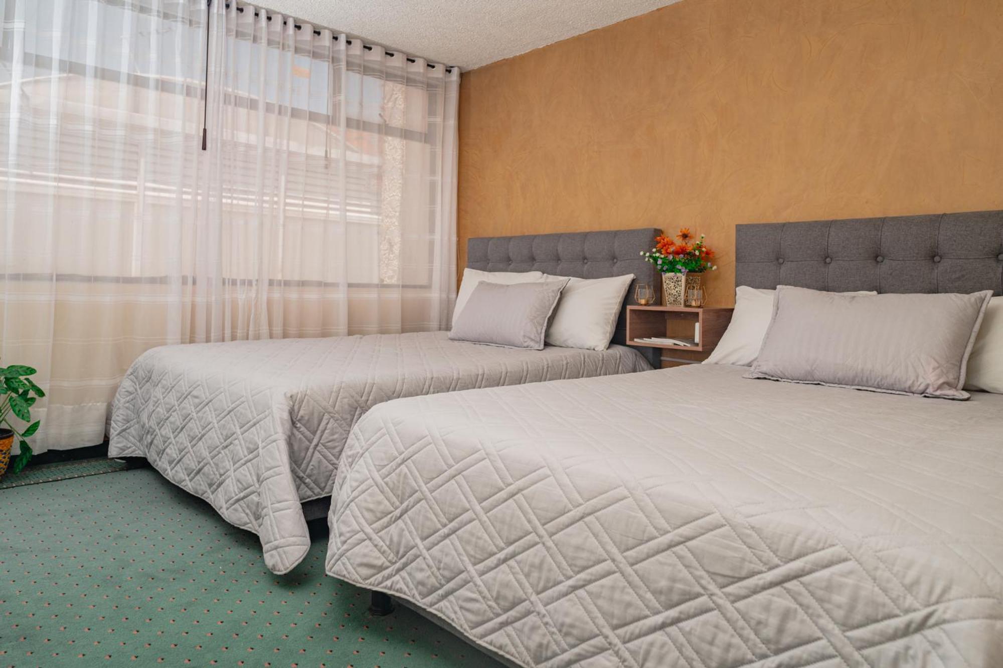 Innovar Casa Hostal โบโกตา ภายนอก รูปภาพ